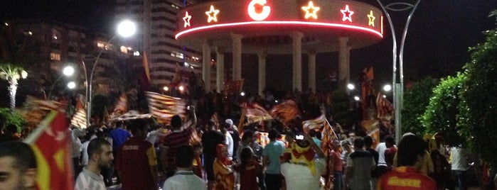 Galatasaray Meydanı is one of Posti che sono piaciuti a Asena.