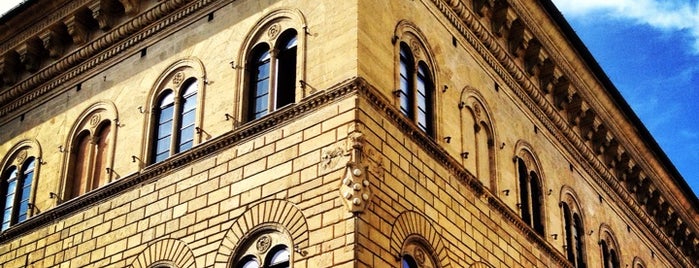 Palazzo Medici-Riccardi is one of Ciao, Bella!.