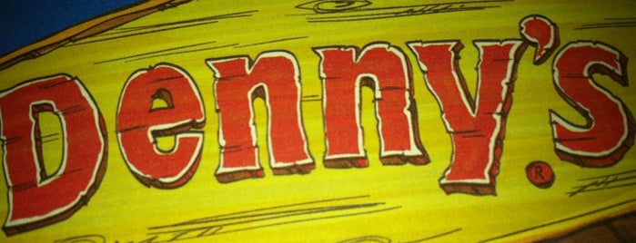 Denny's is one of Locais curtidos por Ryan.
