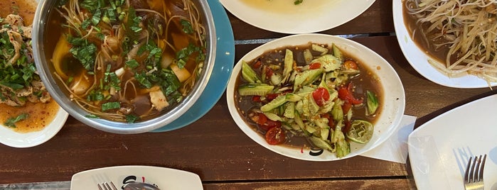 ส้มตำโซลาว (Solao) is one of 치앙마이 님만해민 맛집.