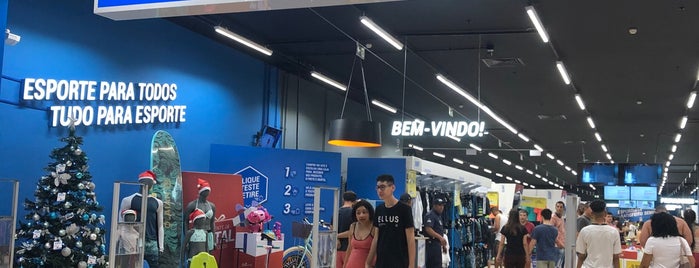 Decathlon is one of Posti che sono piaciuti a André.