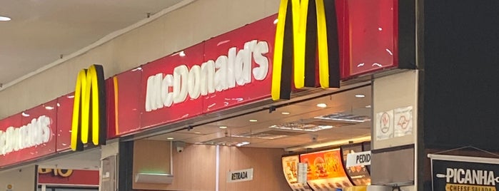 McDonald's is one of Lanchonetes.