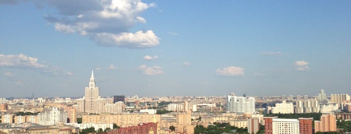 Крыша is one of Крыши Москвы/Moscow roofs.