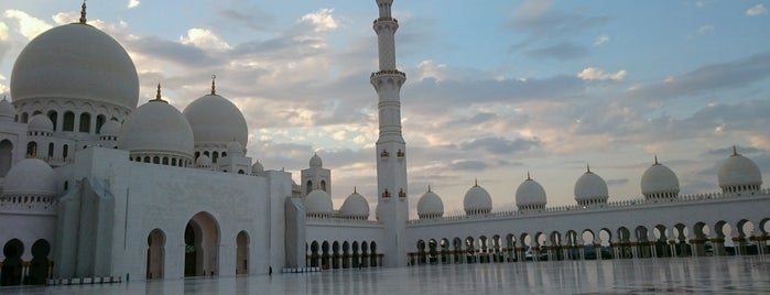 مسجد الشيخ احمد بن راشد Sheikh Ahmed Bin Rashid Mosque is one of Dubai Emirate.