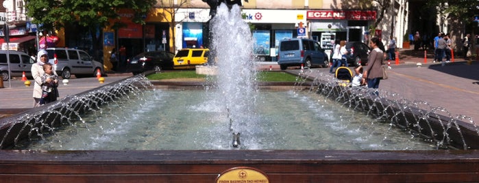 Atatürk Meydanı is one of Check-in 5.