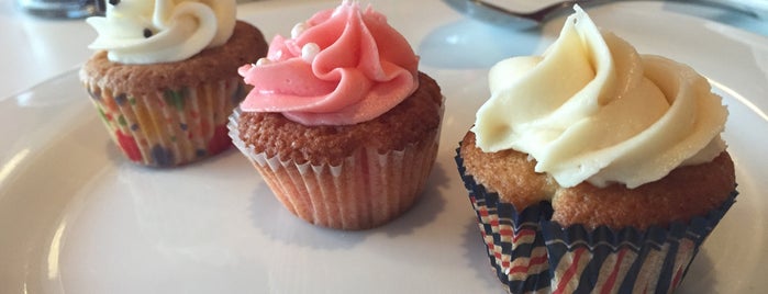 The Cupcake Lounge is one of Orlando.