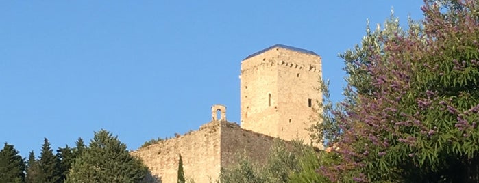 Hotel Nun Assisi is one of posti  visti.
