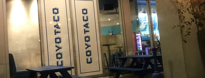 Coyo Taco is one of สถานที่ที่ Al ถูกใจ.