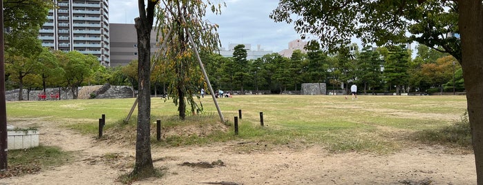 高松市立中央公園 is one of 観光6.