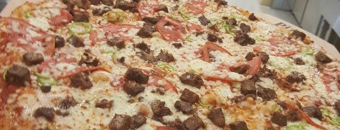 Crakers Pizza Atakum is one of Samsun Gezilecek-Yemek Yerleri.