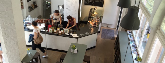 Bell & Beans is one of Europe specialty coffee shops & roasteries.