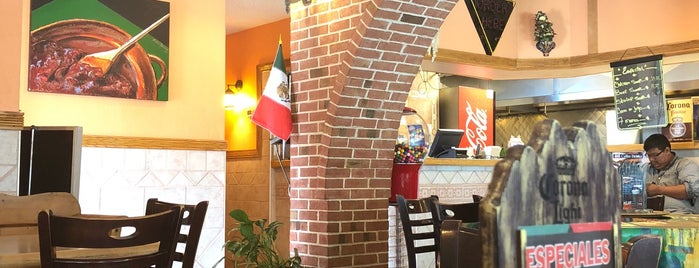 Taco & Burrito House is one of Locais curtidos por William.