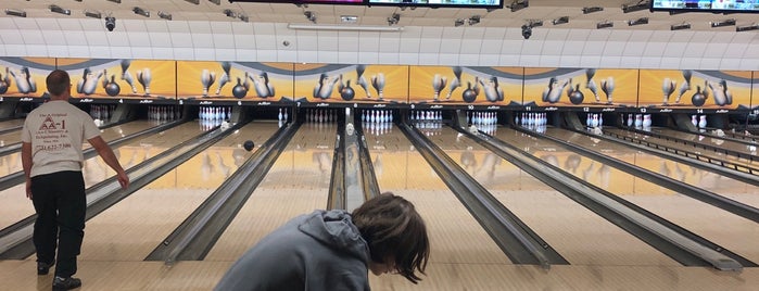 Classic Bowl is one of Fuck it Dude, Let's Go Bowling: Chicago Edition.
