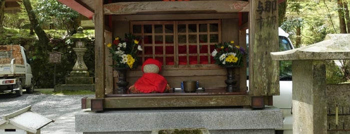 那須与市 地蔵尊 is one of 石山寺の堂塔伽藍とその周辺.