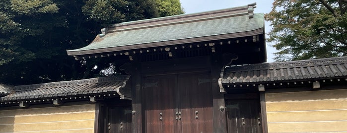 豊島岡墓地 is one of 音羽 護国寺.