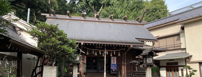 吹上稲荷神社 is one of 5.