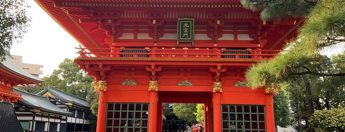 穴八幡宮 随神門 is one of 東京23区(東部除く)の行ってみたい神社.