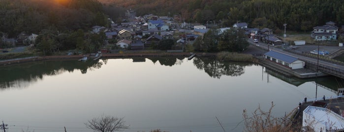 北潟湖 is one of 自然地形.