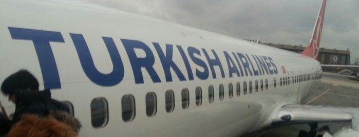 아타튀르크 국제공항 (ISL) is one of Istanbul.