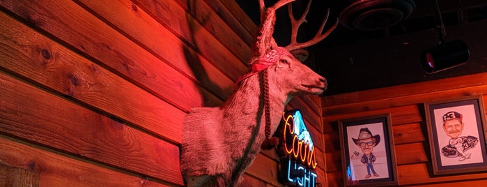 Texas Roadhouse is one of Yummy places to eat at in Central Texas..