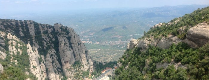 Muntanya de Montserrat is one of Have to visit places before die.