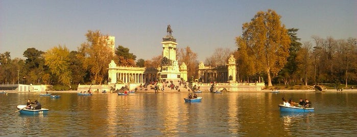 Parque del Retiro is one of Madrid.