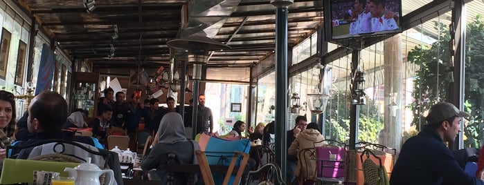 Shemroon Café |‌ کافه شمرون is one of باید رفته شوند.