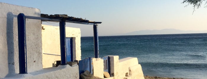 Όρμος Υστερνίων is one of Tinos.