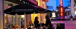 The Tasting Room Wine Bar & Shop is one of Lieux sauvegardés par Maribel.