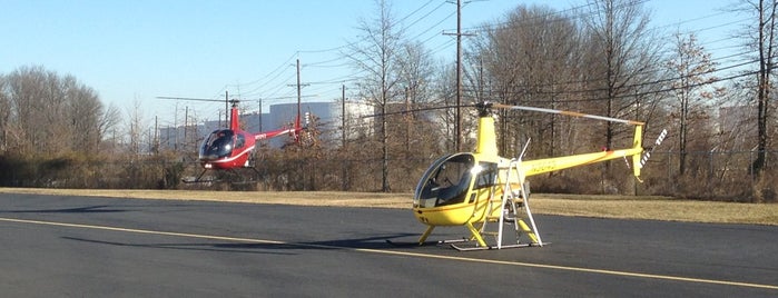 Linden Airport (LDJ) is one of Lieux qui ont plu à Daniel.