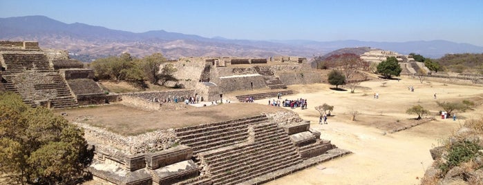 Monte Albán is one of [To-do] Mexico.