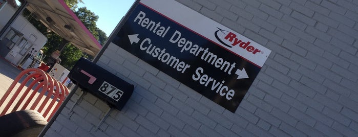 Ryder Truck Rental & Leasing is one of Lugares favoritos de Chester.
