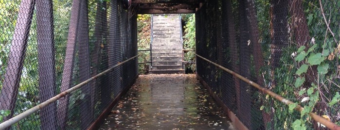 South 15th Street Steps & Bridge is one of barbee’s Liked Places.