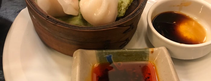 Xiang Zi Restaurante is one of Paoloさんのお気に入りスポット.
