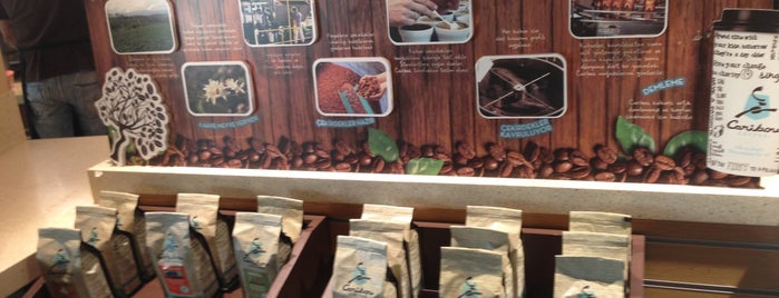 Caribou Coffee is one of Adana'da Kesinlikle Gidilmesi Gereken Mekanlar.