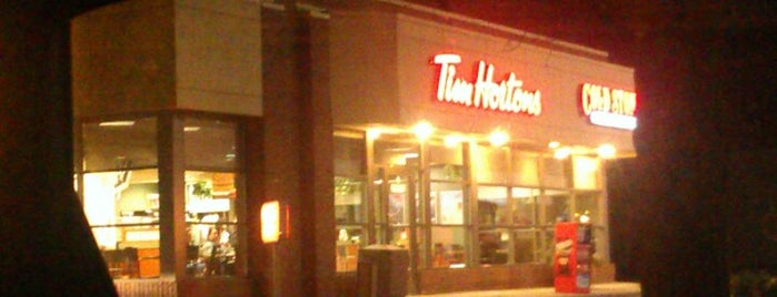Tim Hortons is one of Emilyさんのお気に入りスポット.