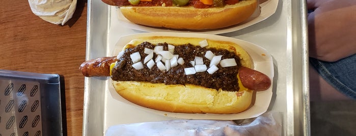 Frank Gourmet Hot Dogs is one of I Never Sausage a Hot Dog! (NY).