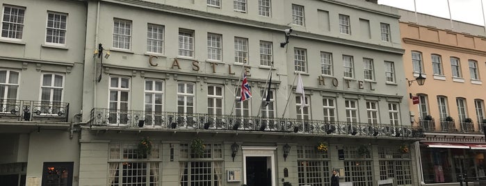 Mercure Windsor Castle Hotel is one of David : понравившиеся места.