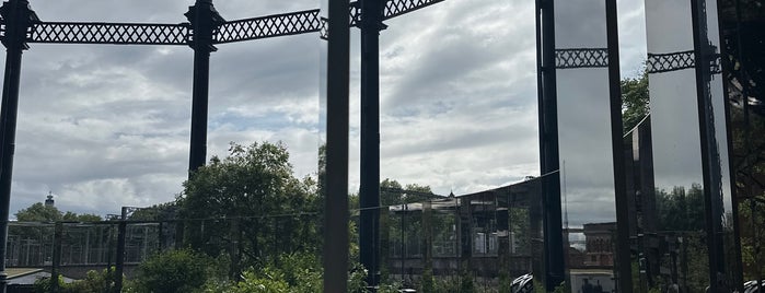 Gasholder Park is one of London.