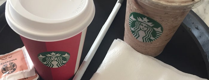 Starbucks is one of Canさんのお気に入りスポット.