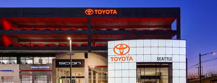 Toyota of Seattle is one of สถานที่ที่ Felicity ถูกใจ.