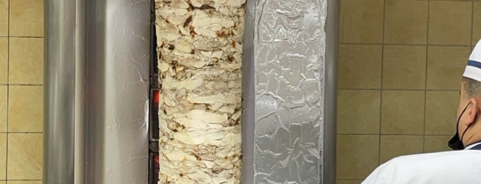 مطاعم الصاج الذهبي is one of Shawarma.