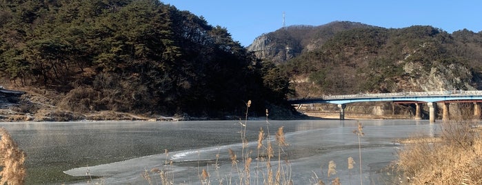 간현관광지 is one of Tempat yang Disukai EunKyu.