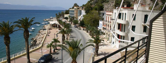 Petit Palais Hotel is one of Loutraki Hotels.