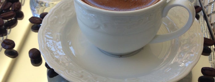 Narciso Boutique & Caffè is one of Eve yakınlar.