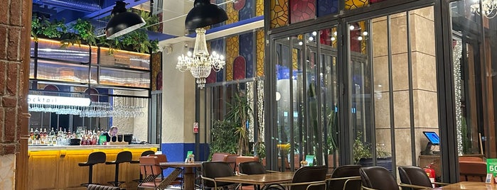 38 Eatery is one of İzmir.