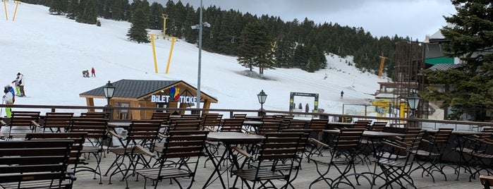 Le Chalet Meribel Cafe Uludağ is one of Asilさんのお気に入りスポット.