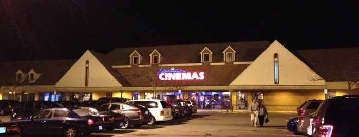 Entertainment Cinemas is one of Locais curtidos por Alex.