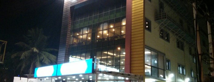 Hotel Saravana Bhavan is one of Deepak 님이 좋아한 장소.