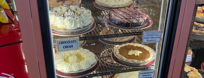 Granny Scott's Pie Shop is one of Bakery.